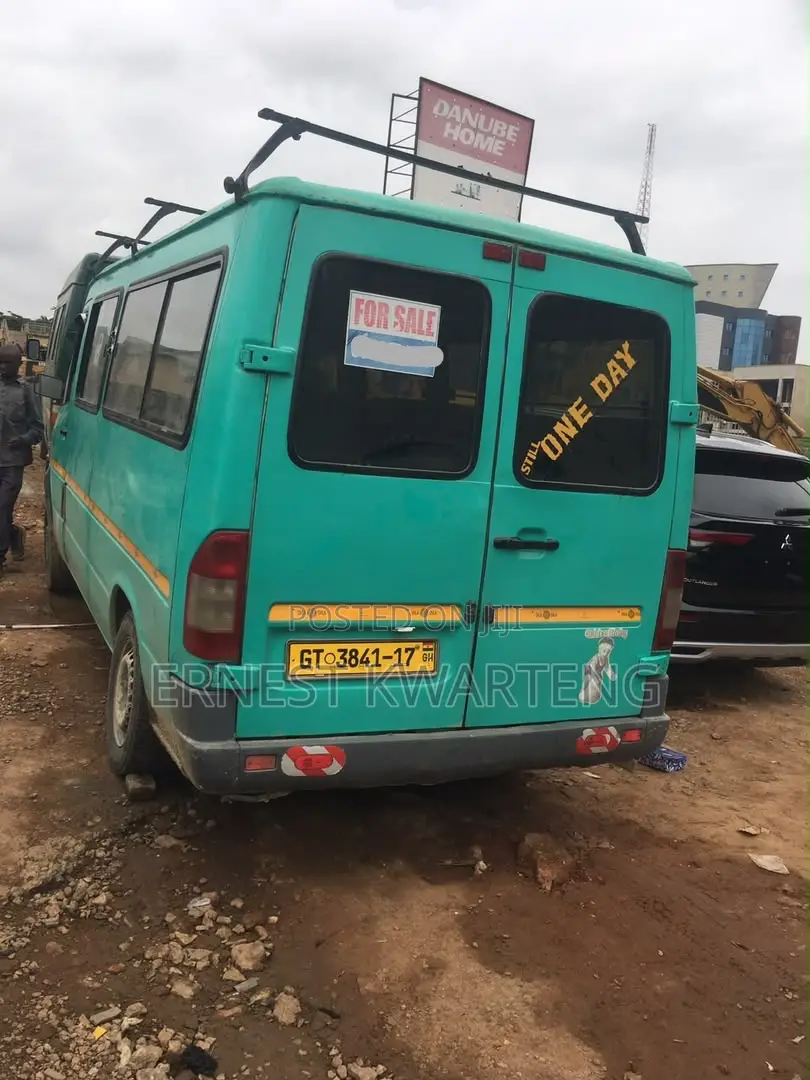 Mercedes-Benz Sprinter 2006 Green