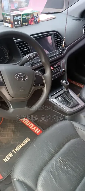 Hyundai Avante 2017 Silver