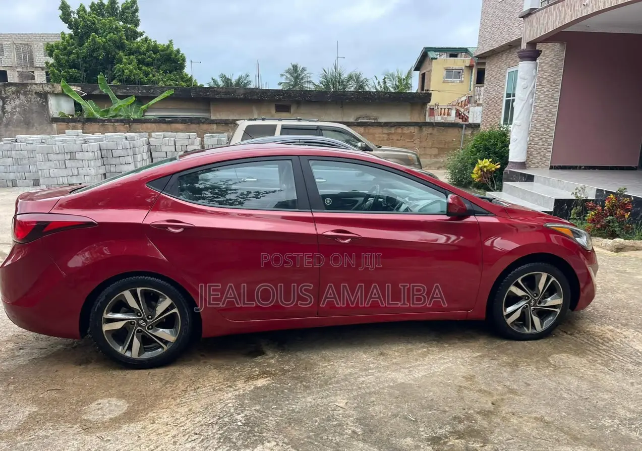Hyundai Elantra GLS Sedan FWD (1.8L 4cyl 6A) 2013 Red