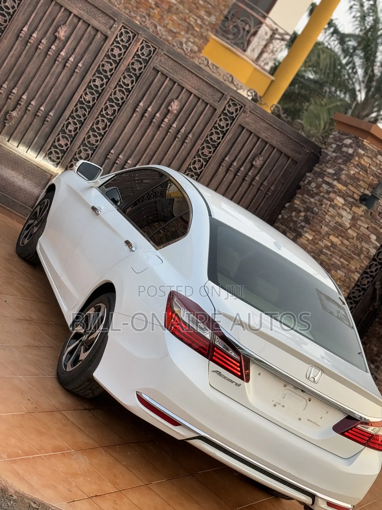 Honda Accord EX 4dr Sedan FWD (2.4L 4cyl 2A) 2017 White