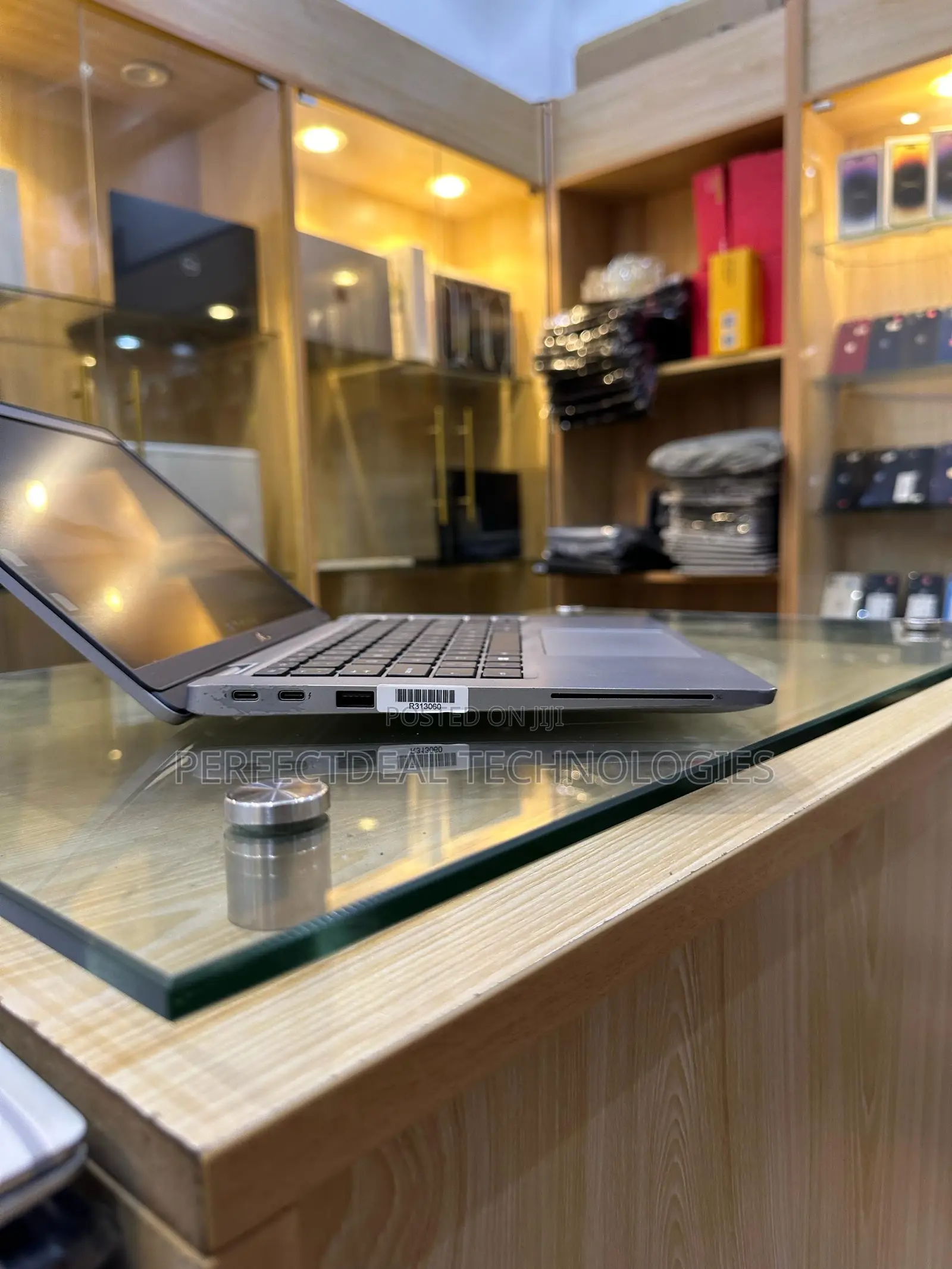 New Laptop Dell Latitude 5320 16GB Intel Core i5 SSD 512GB