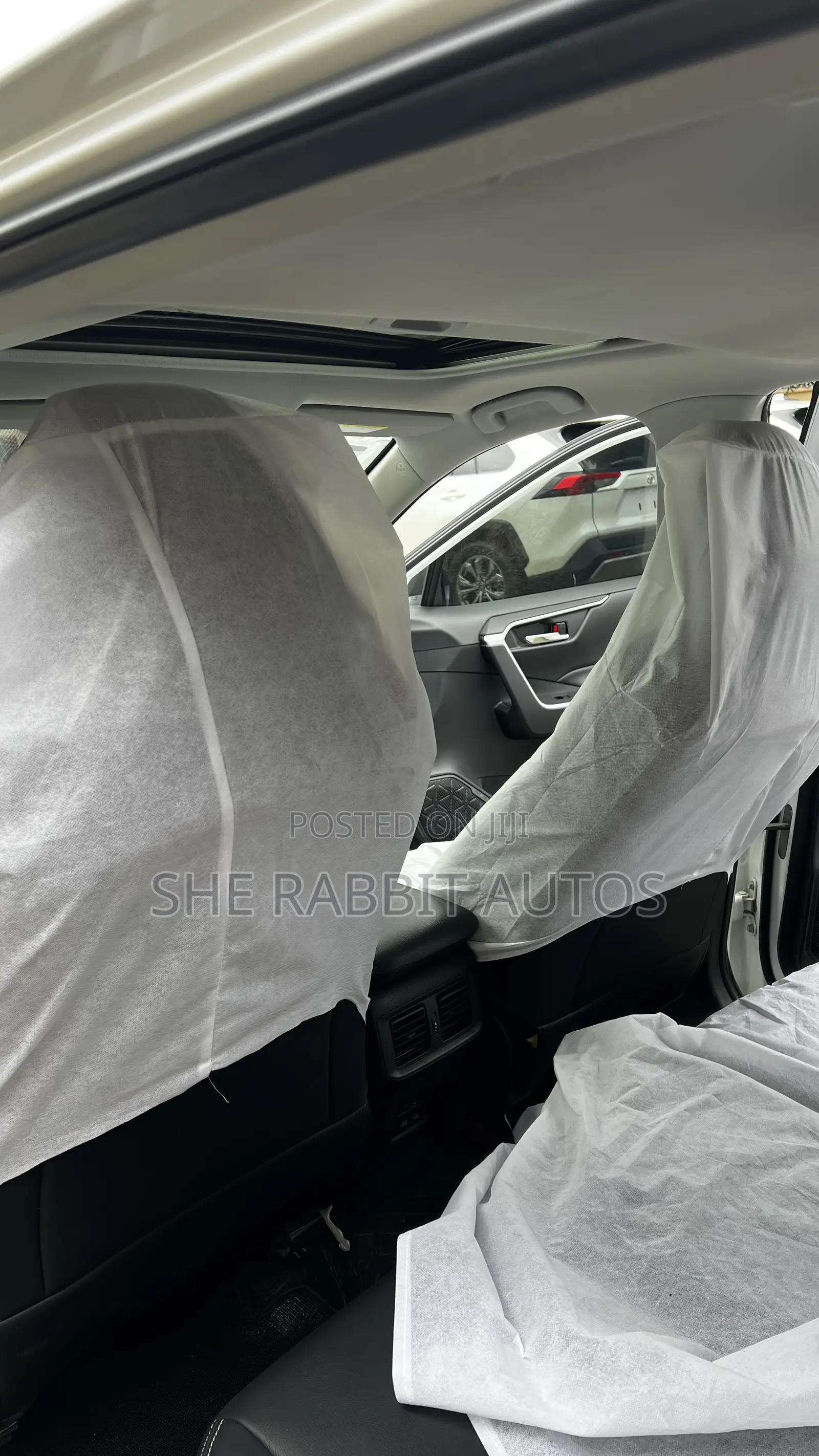 Toyota RAV4 2023 White