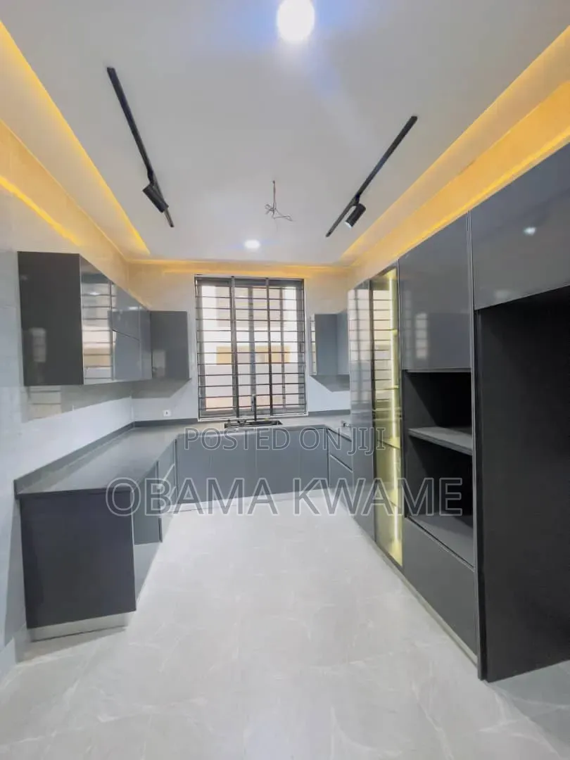 4bdrm House in Laryea Homes, Lake Side Estate for sale