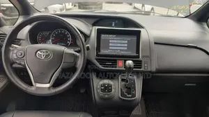 Toyota Voxy 2014 Black