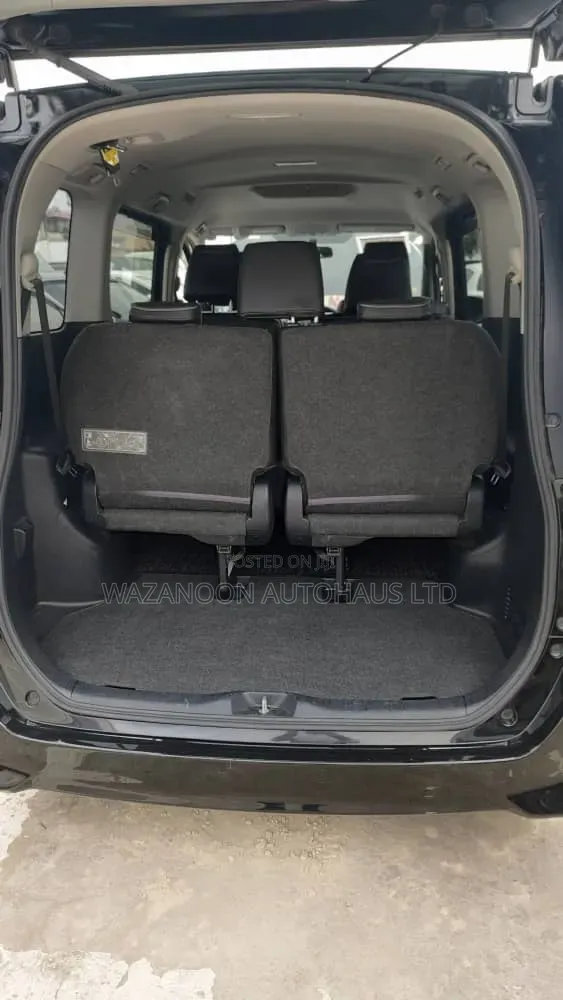 Toyota Voxy 2014 Black