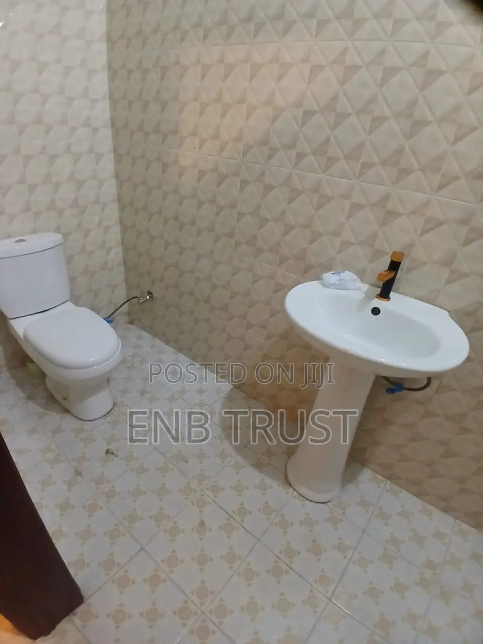 4bdrm House in Ofankor Barrier, Post Office Area for rent