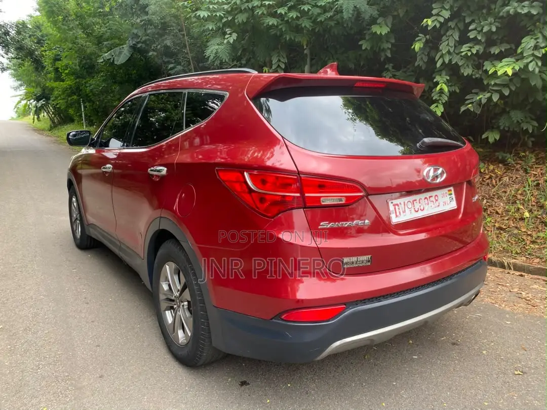 Hyundai Santa Fe SE AWD 2017 Red
