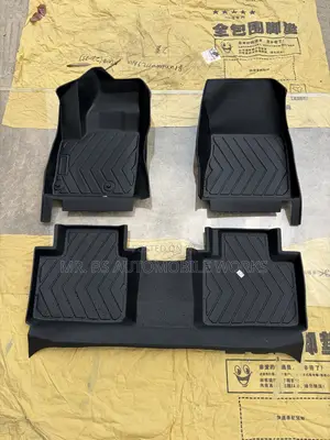 Mitsubishi Outlander 5D Floor Mat 2022-2025