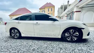 Honda Civic EX-L 4dr Sedan (1.5L 4cyl) 2017 White
