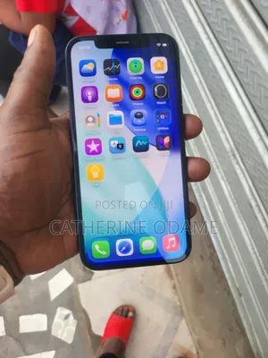 Apple iPhone 12 64 GB Black