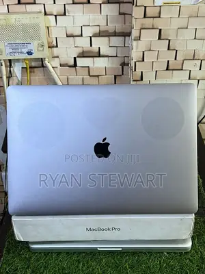 Laptop Apple MacBook Pro 2019 32GB Intel Core i9 SSD 512GB