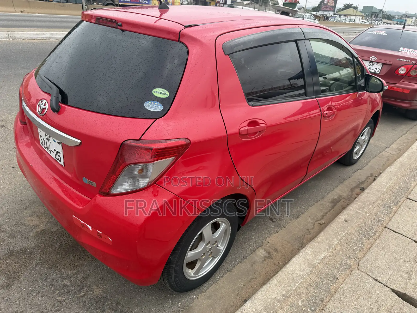 Toyota Vitz 1.3 FWD 5dr 2012 Red