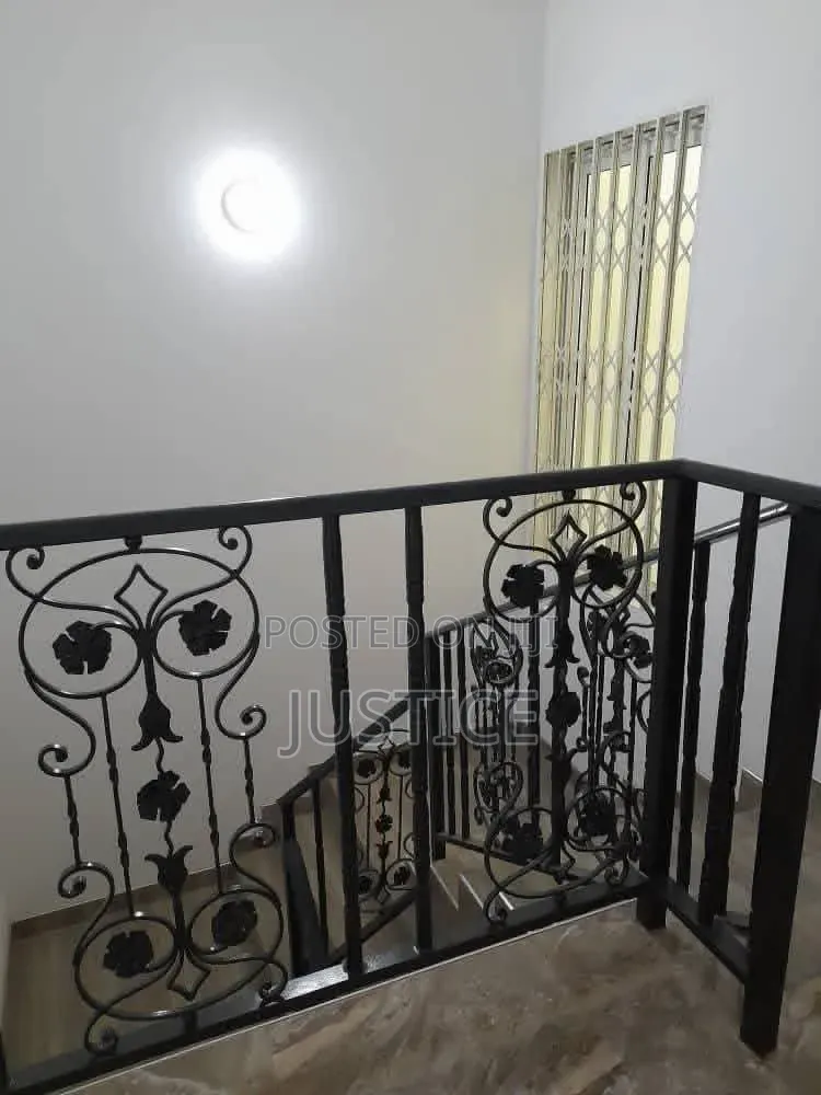 4bdrm Duplex in Roman Ridge, Prisons School Area for rent