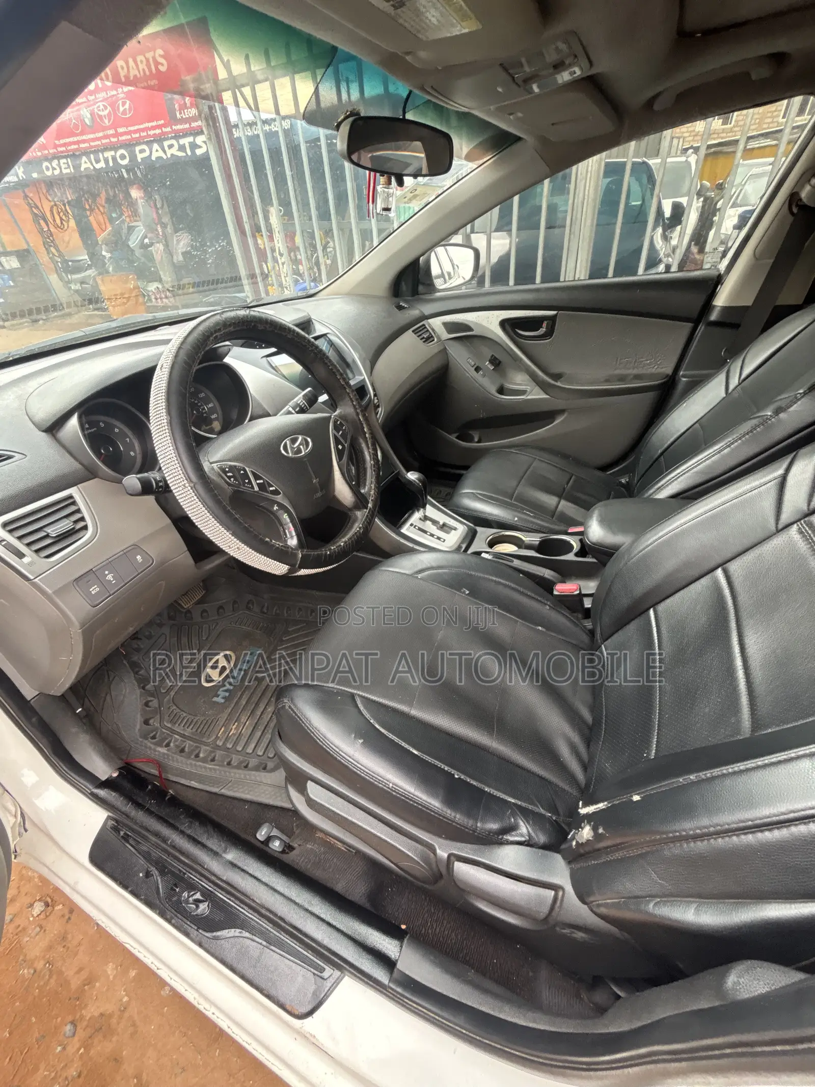 Hyundai Elantra Limited Sedan FWD (1.8L 4cyl 6A) 2013 White
