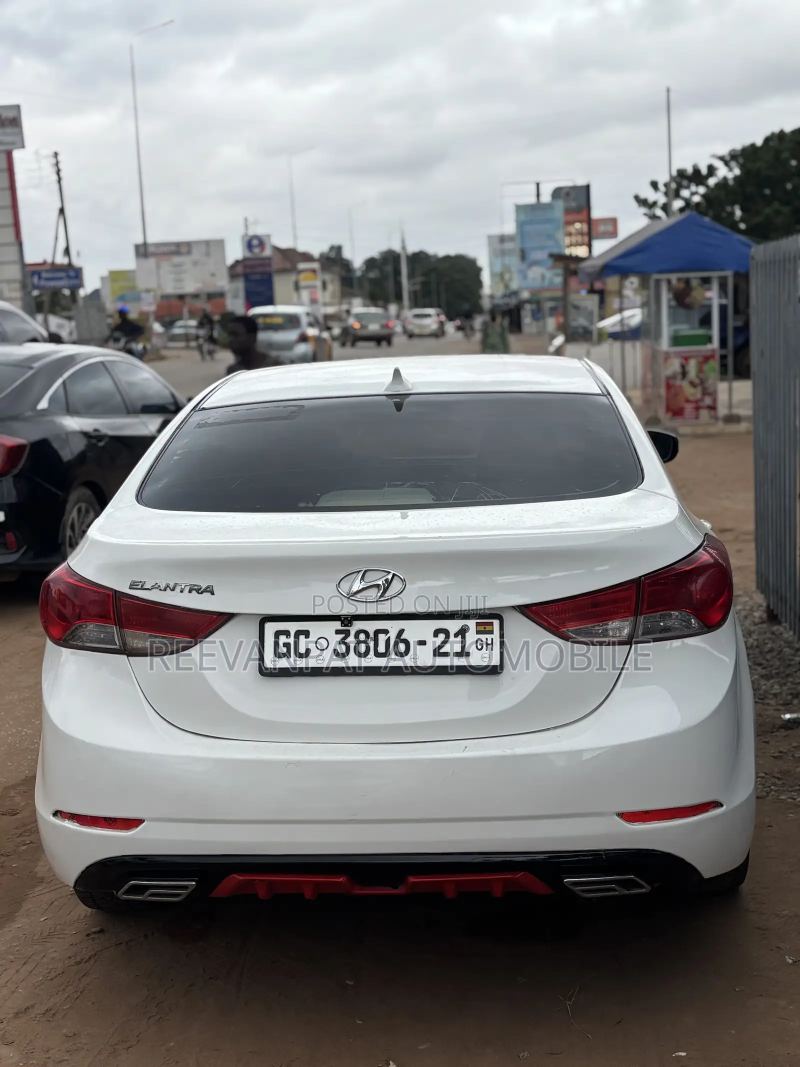 Hyundai Elantra Limited Sedan FWD (1.8L 4cyl 6A) 2013 White