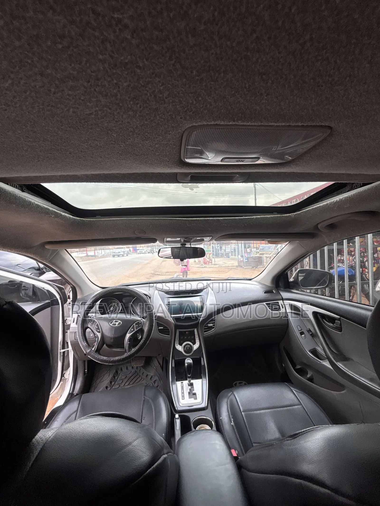 Hyundai Elantra Limited Sedan FWD (1.8L 4cyl 6A) 2013 White
