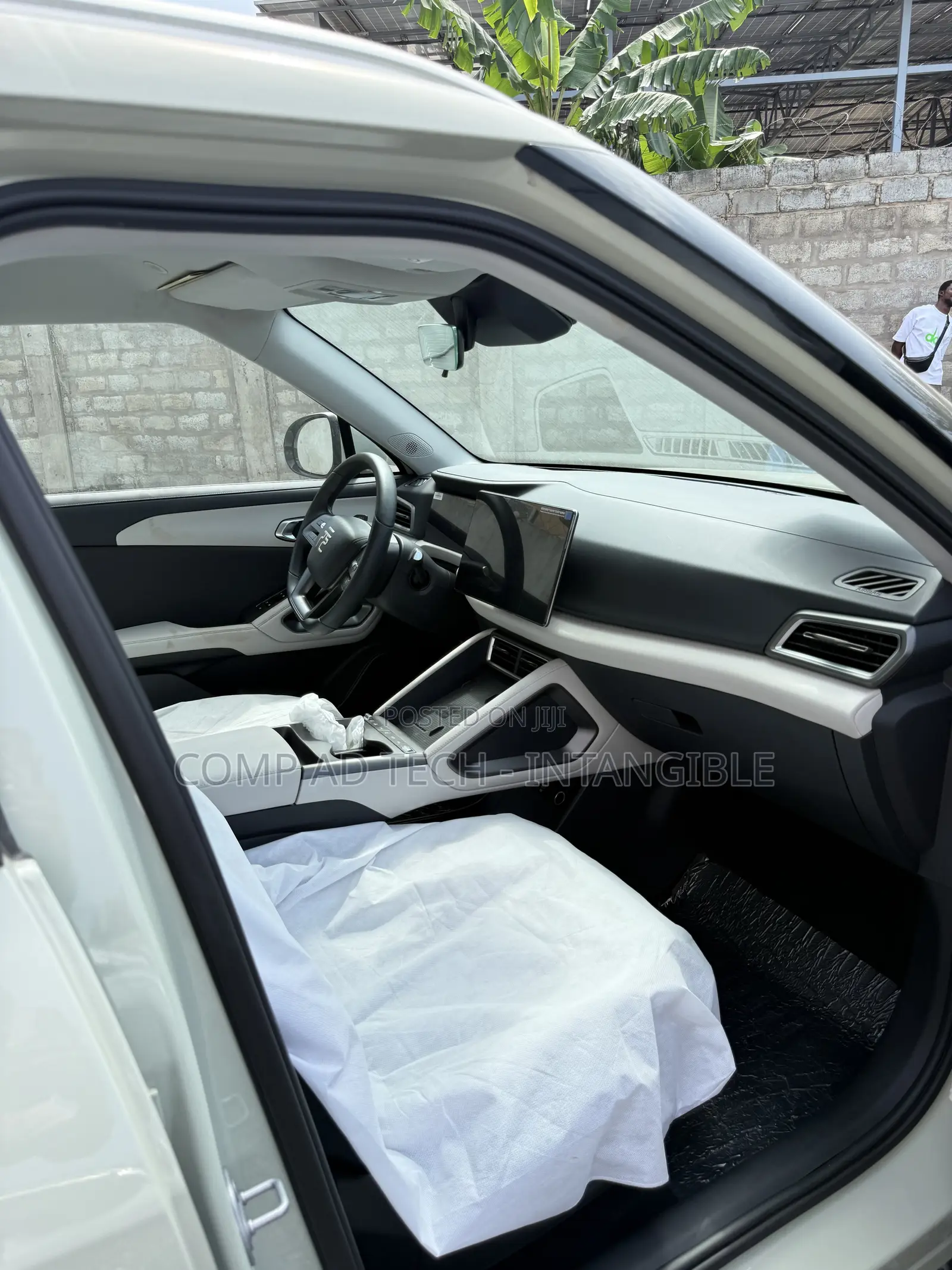 New BYD E2 43 kWh 94 hp FWD 2024 White