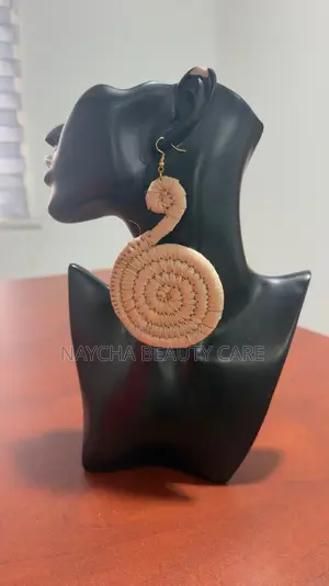 Raffia Earring
