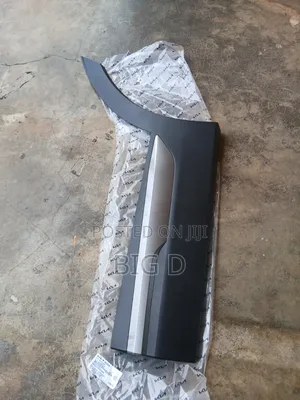 Kia Sportage 2023 ,2024, 2025 Back Door Moulding