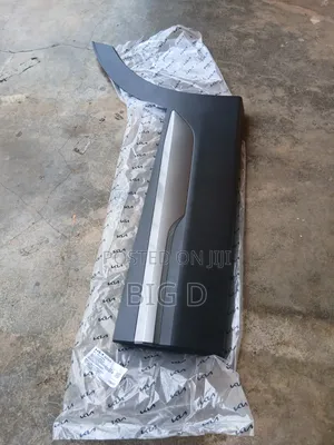Kia Sportage 2023 ,2024, 2025 Back Door Moulding