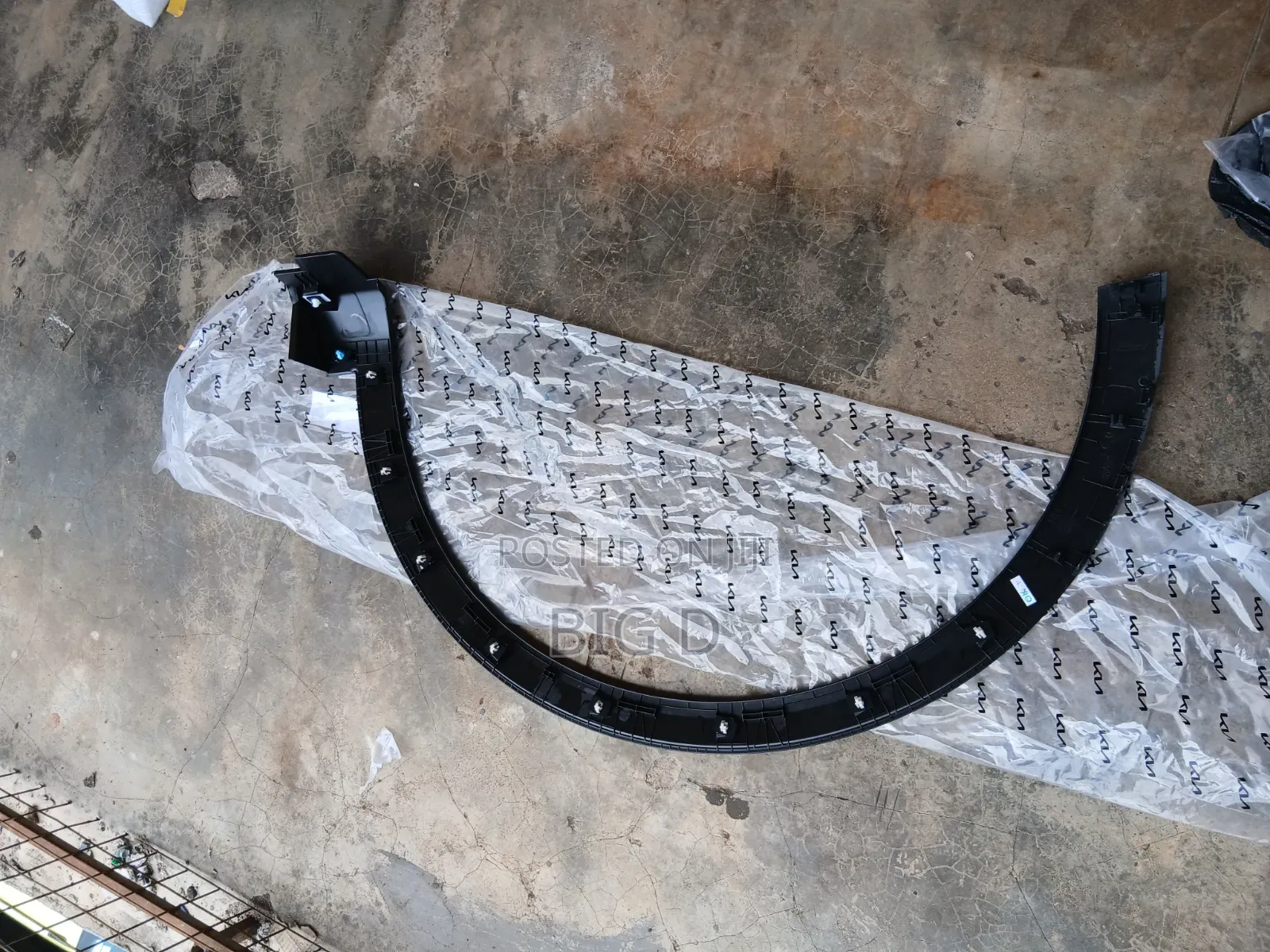 Kia Sportage 2023 ,2024 ,2025 Fender Moulding