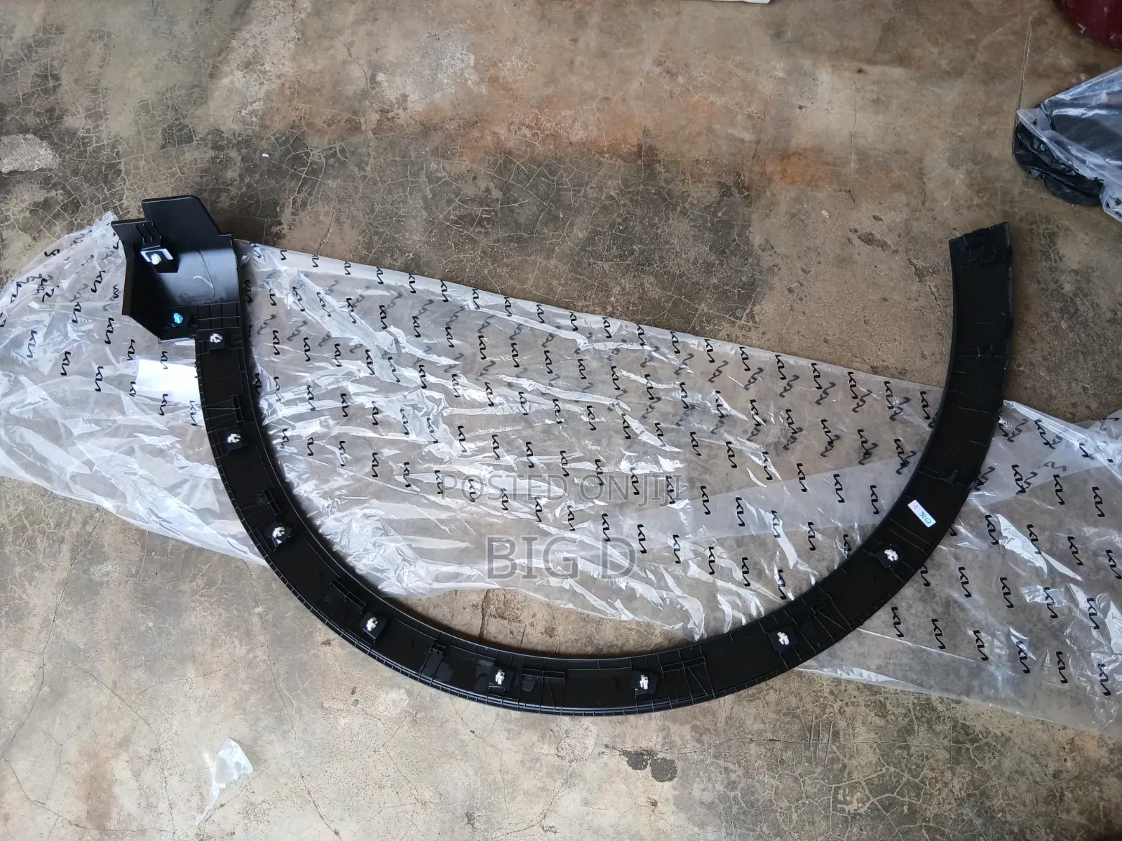 Kia Sportage 2023 ,2024 ,2025 Fender Moulding
