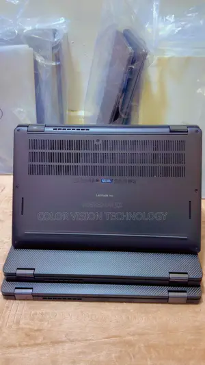 Laptop Dell Latitude 7400 2-in-1 16GB Intel Core i5 SSD 256GB