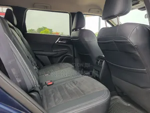 Mitsubishi Outlander SE 2024 Blue