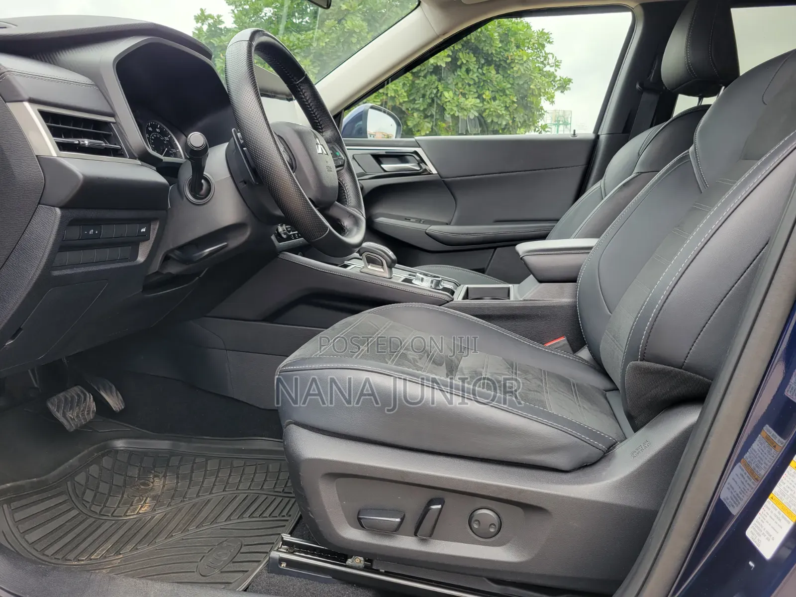 Mitsubishi Outlander SE 2024 Blue