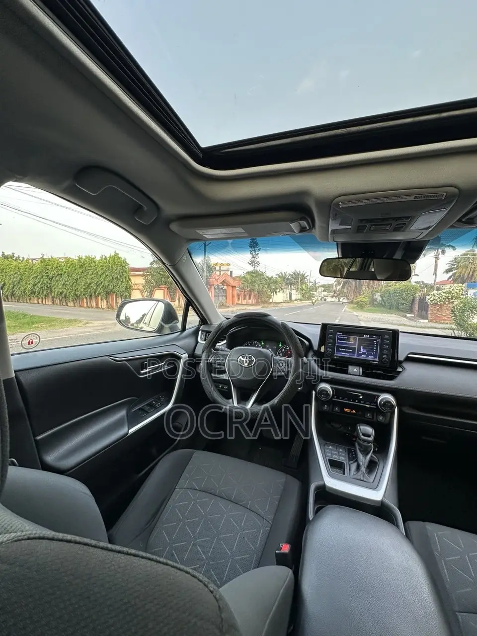 Toyota RAV4 XLE 2021 Black