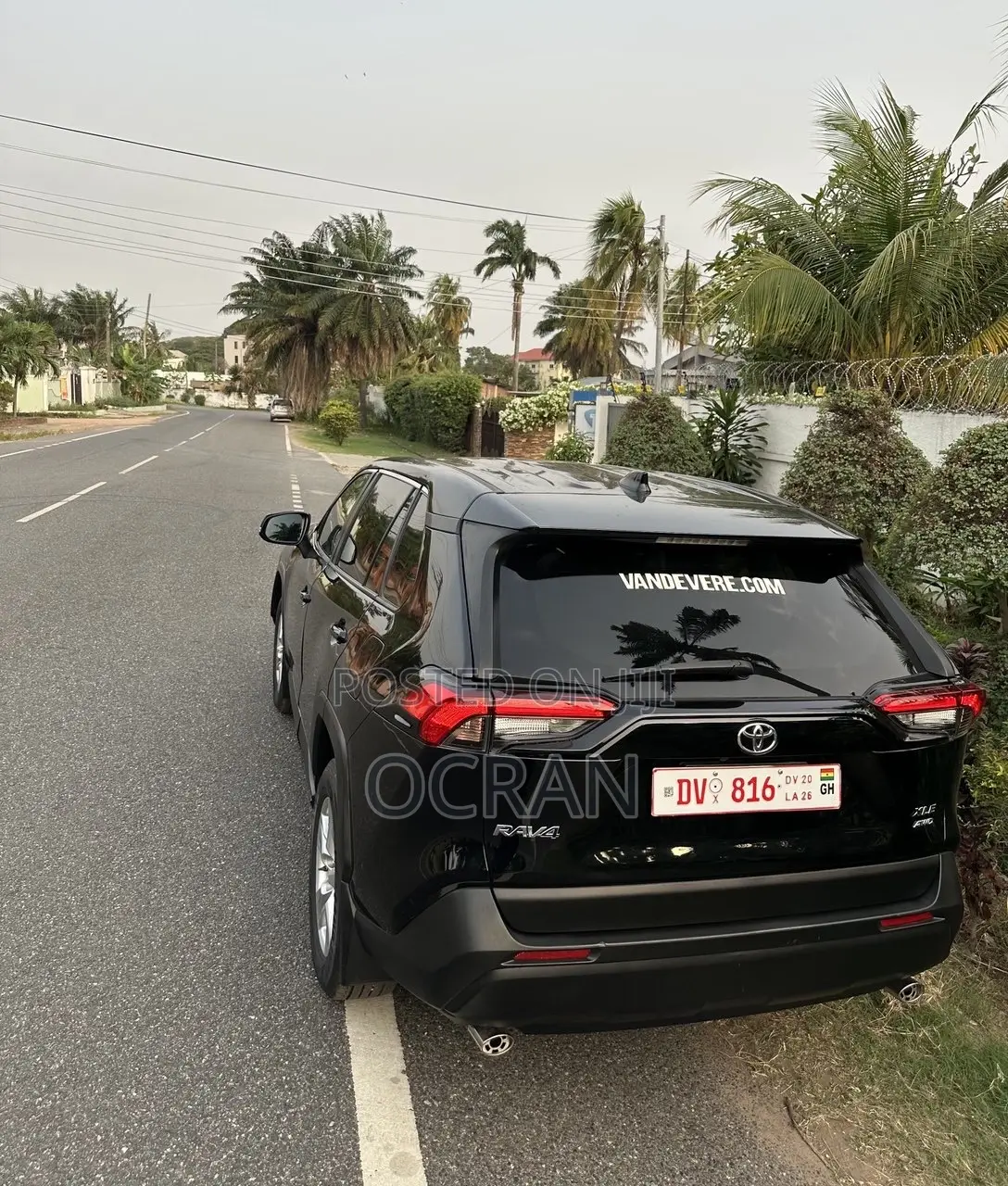 Toyota RAV4 XLE 2021 Black
