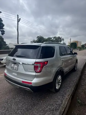 Ford Explorer XLT 4dr FWD (2.3L 4cyl 6A) 2017 Silver