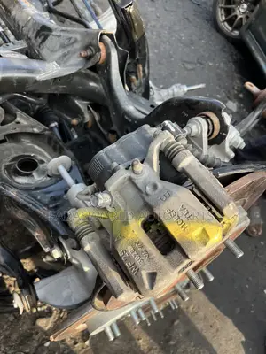 Honda CRV Back Axle Complete 2019