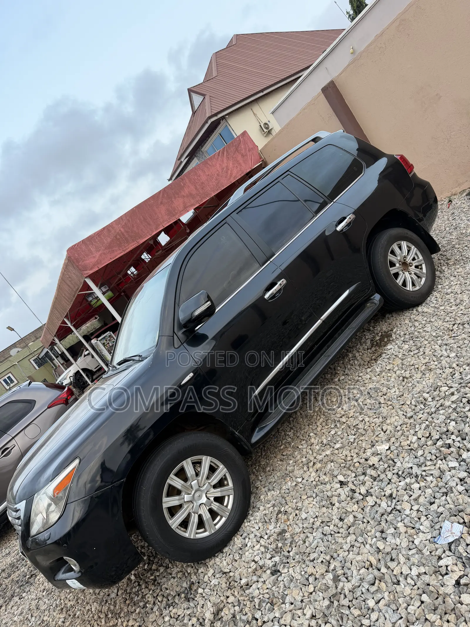 Lexus LX 570 2010 Black