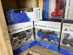 Plain PS4 Pad