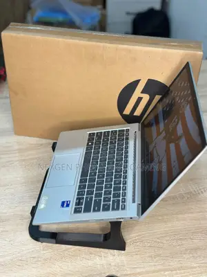 Laptop HP EliteBook 830 G8 16GB Intel Core i7 SSD 1T