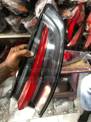 2019–2021 Porsche Macan Right Taillight (Foreign Used – Premium OEM)