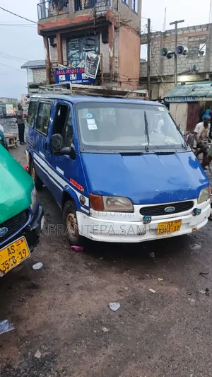 Ford Transit 2005 Blue