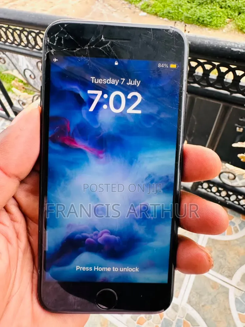 Apple iPhone SE (2022) 64 GB Blue