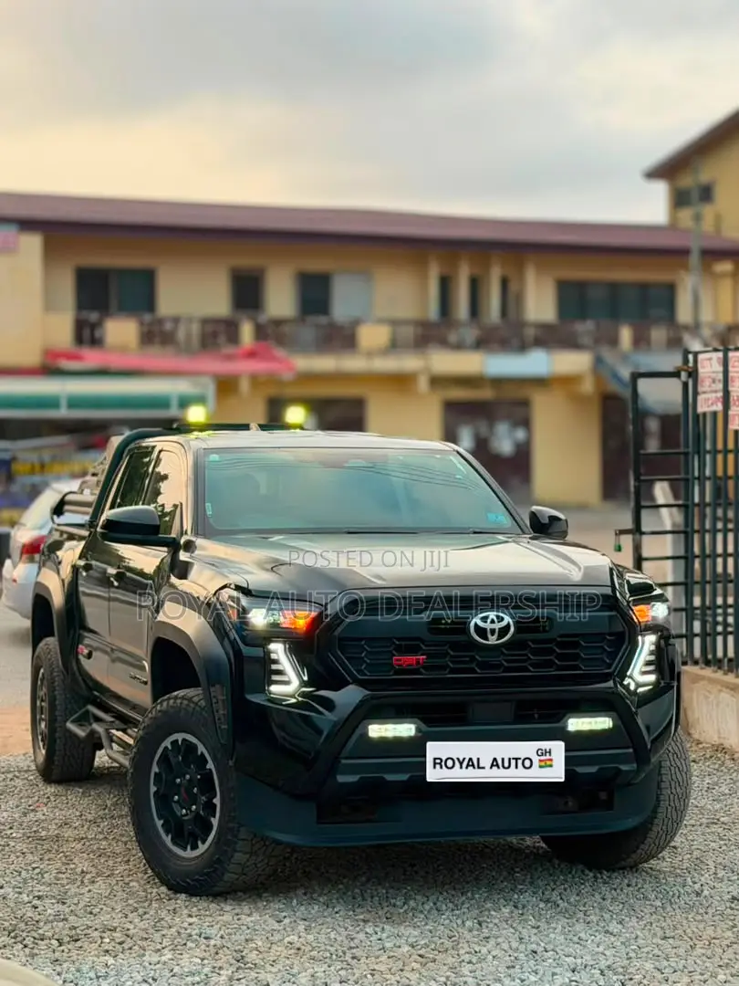 Toyota Tacoma 2025 Black