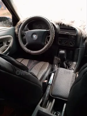 BMW 328i 1999 Black