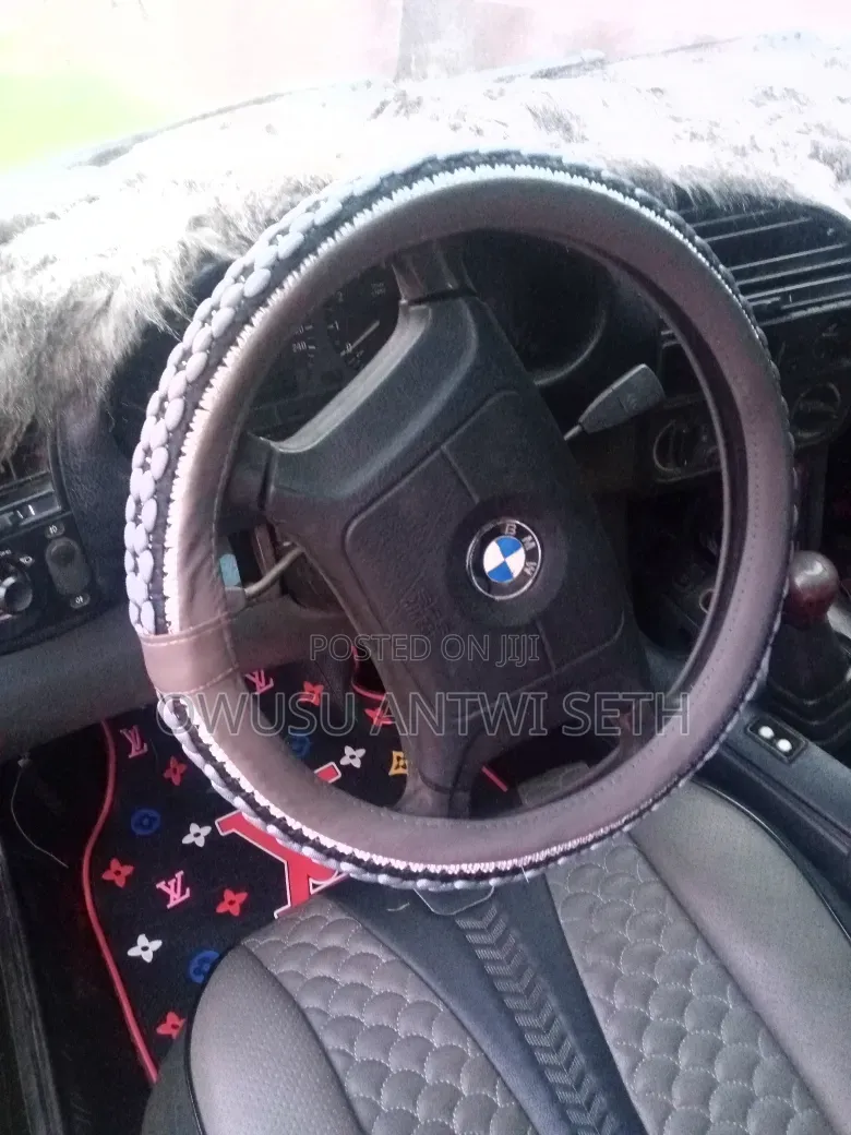 BMW 328i 1999 Black