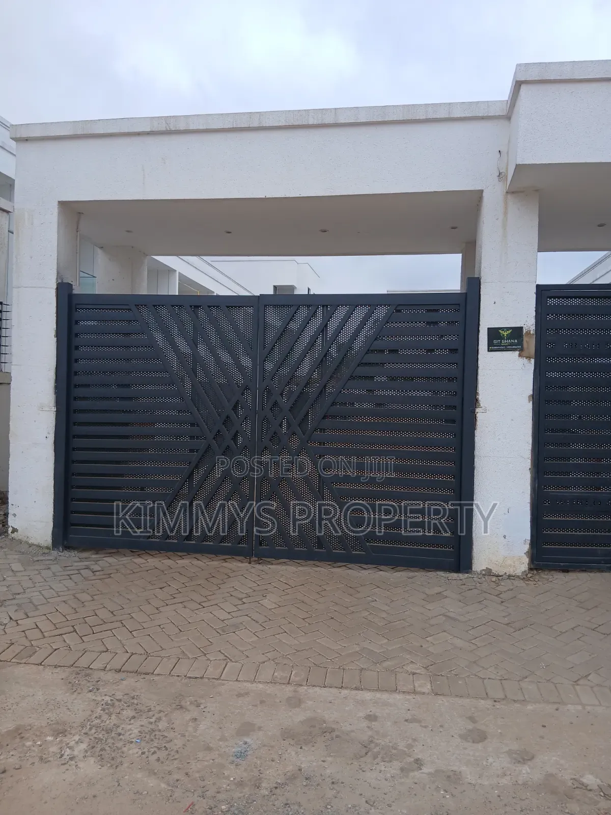 2bdrm Apartment in Kimmys Property, Nmai-Dzorn for rent