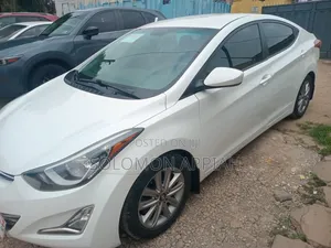 Hyundai Elantra 2016 White