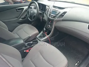 Hyundai Elantra 2016 White