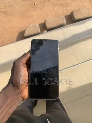Apple iPhone 11 Pro Max 64 GB Gold