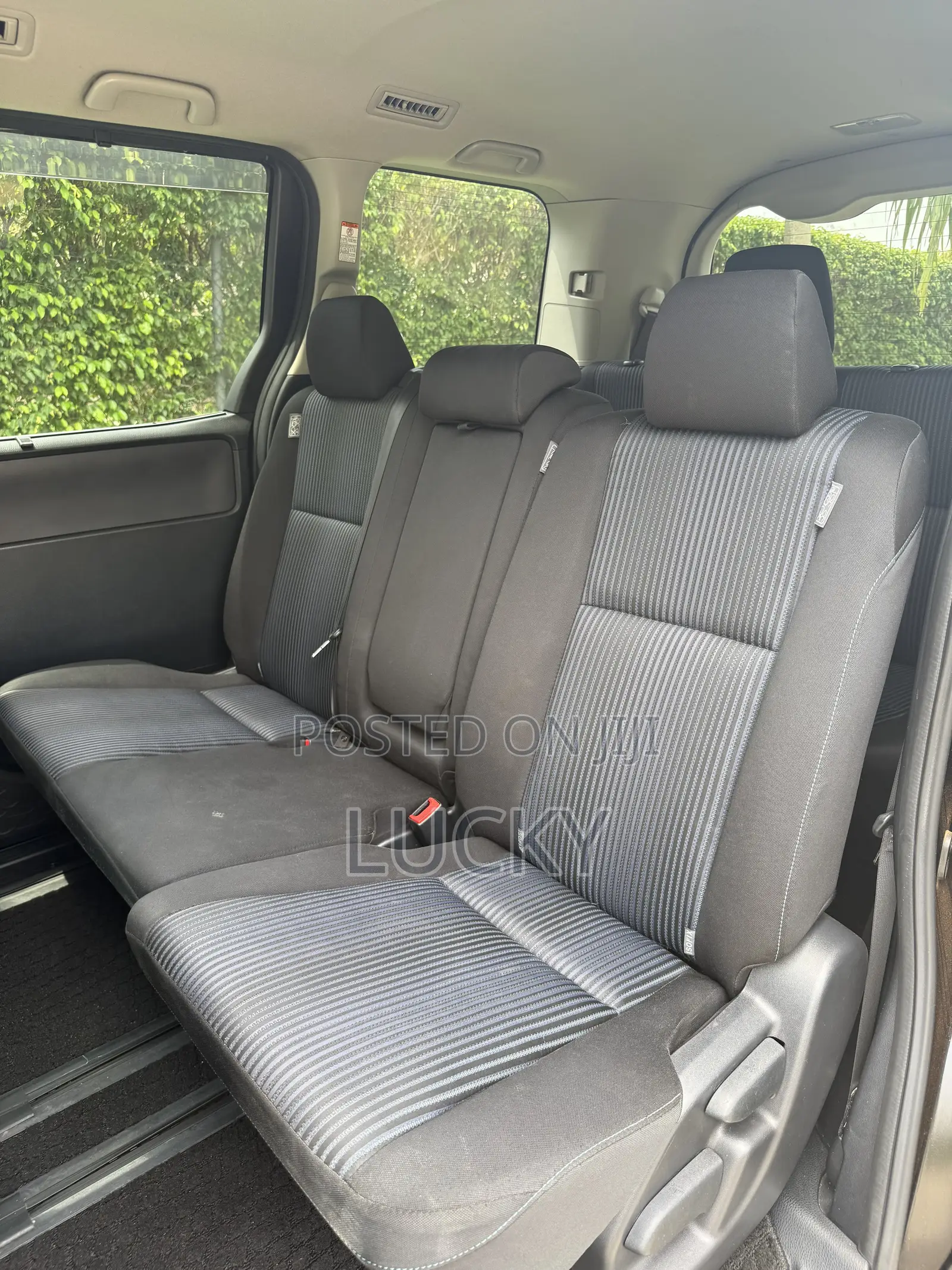 Toyota Voxy 2014 Black