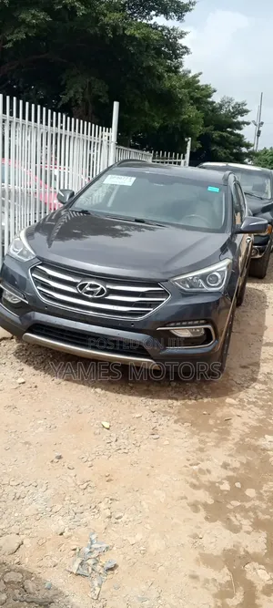 Hyundai Santa Fe 2016 Gray