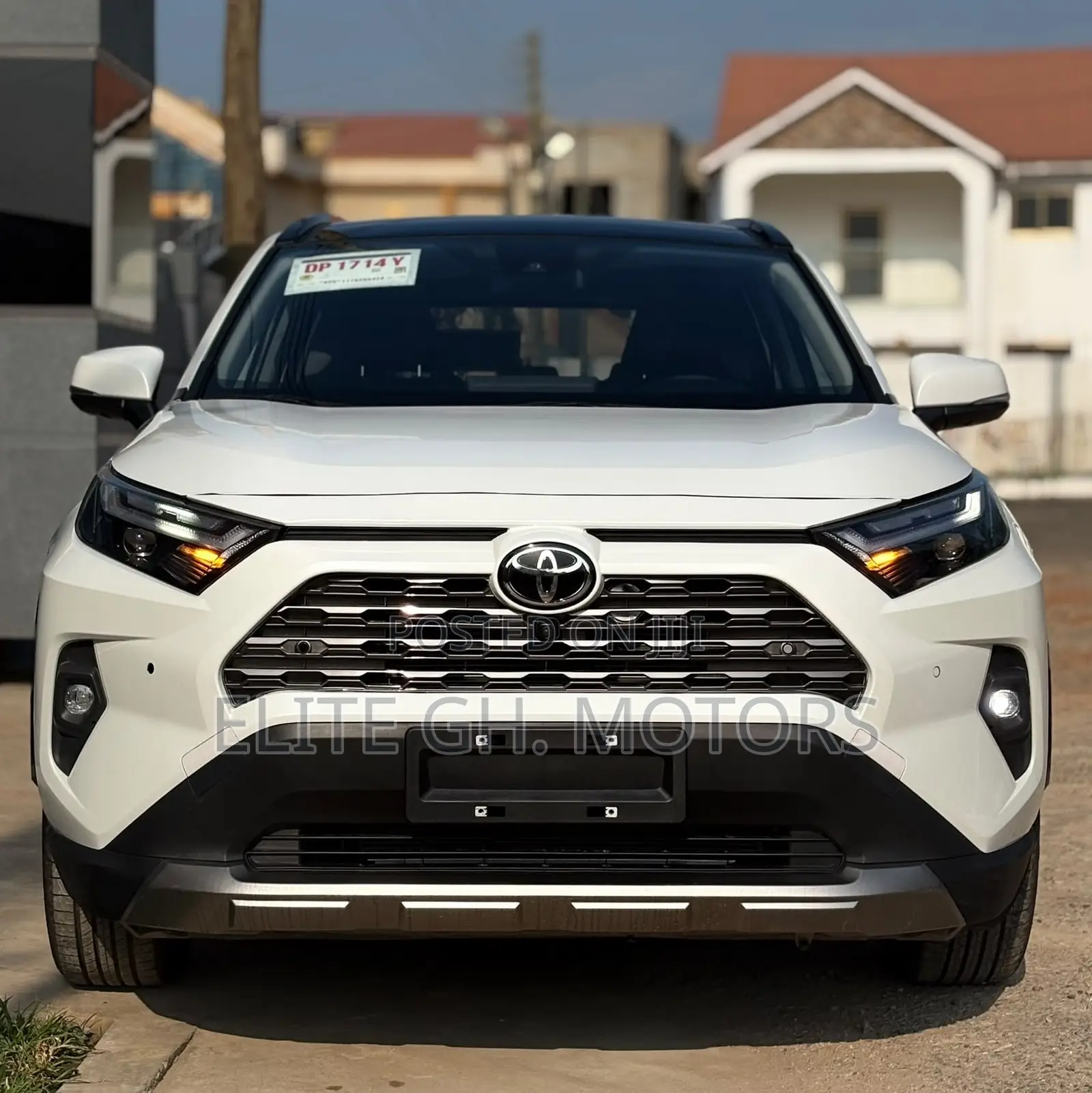 Toyota RAV4 2025 White
