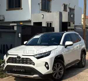 Toyota RAV4 2024 White